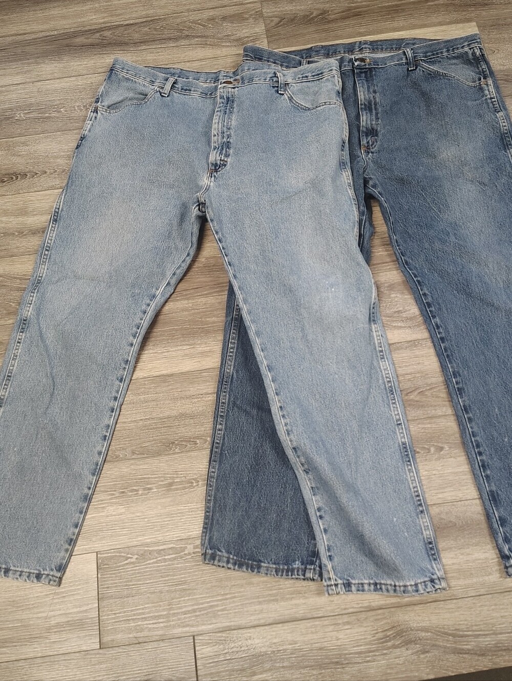 2 Pairs Rustler Men's Straight Jeans in Light and Medium Blue 42X32